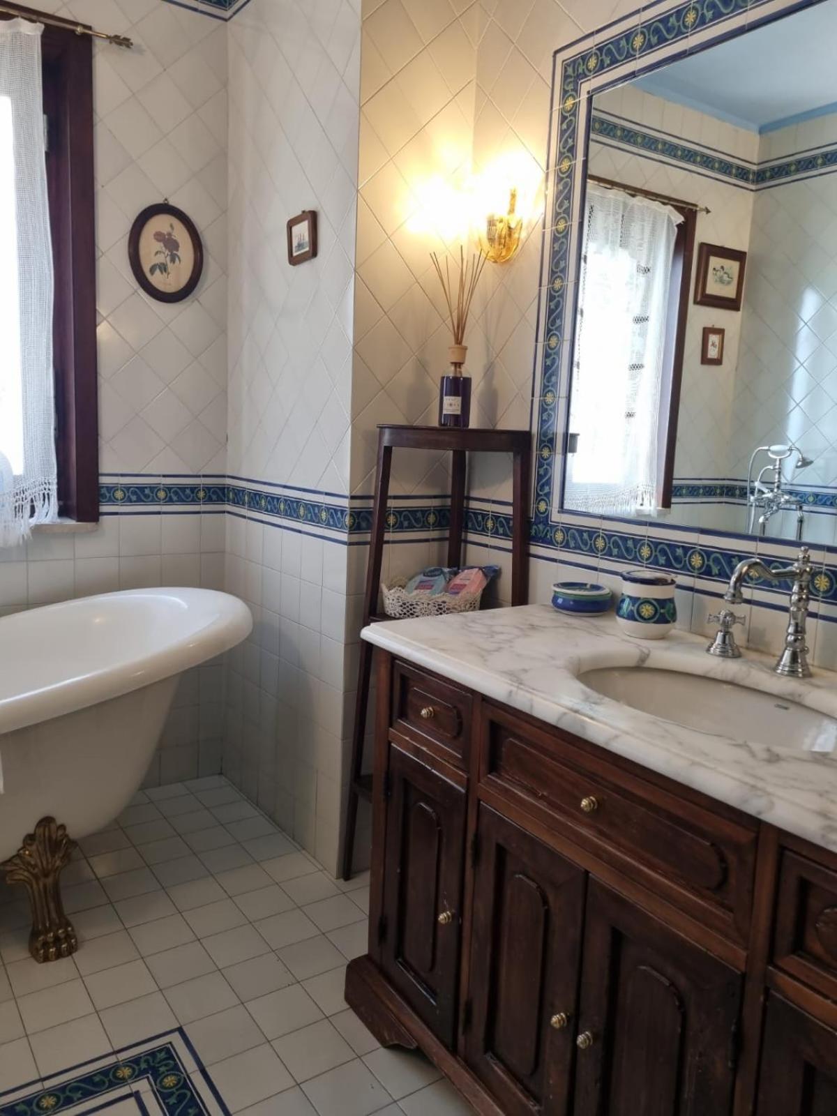 Donna Filomena Casa Vacanza Park Bougainville Salerno Ngoại thất bức ảnh